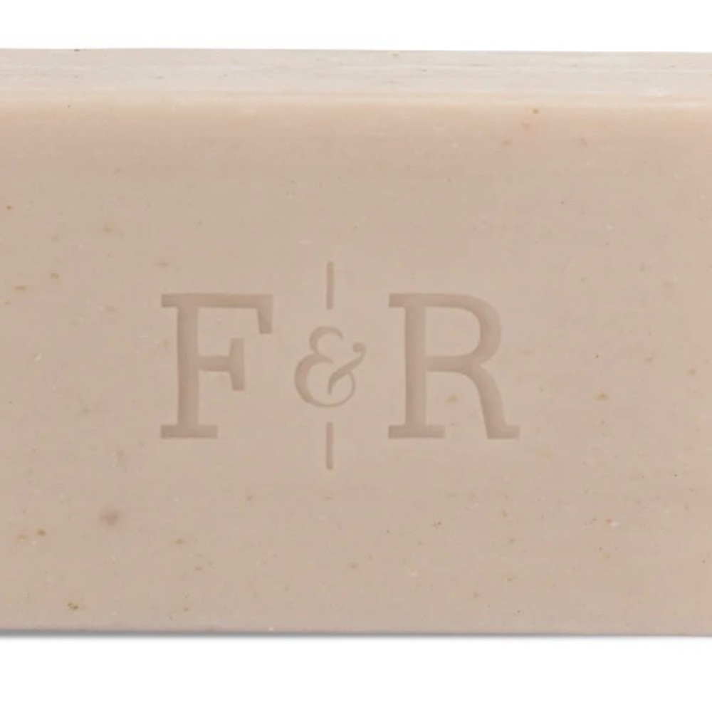 ***Host Pick***
Men's Grooming Moisturizer - Black and White - Picture 2 of 2